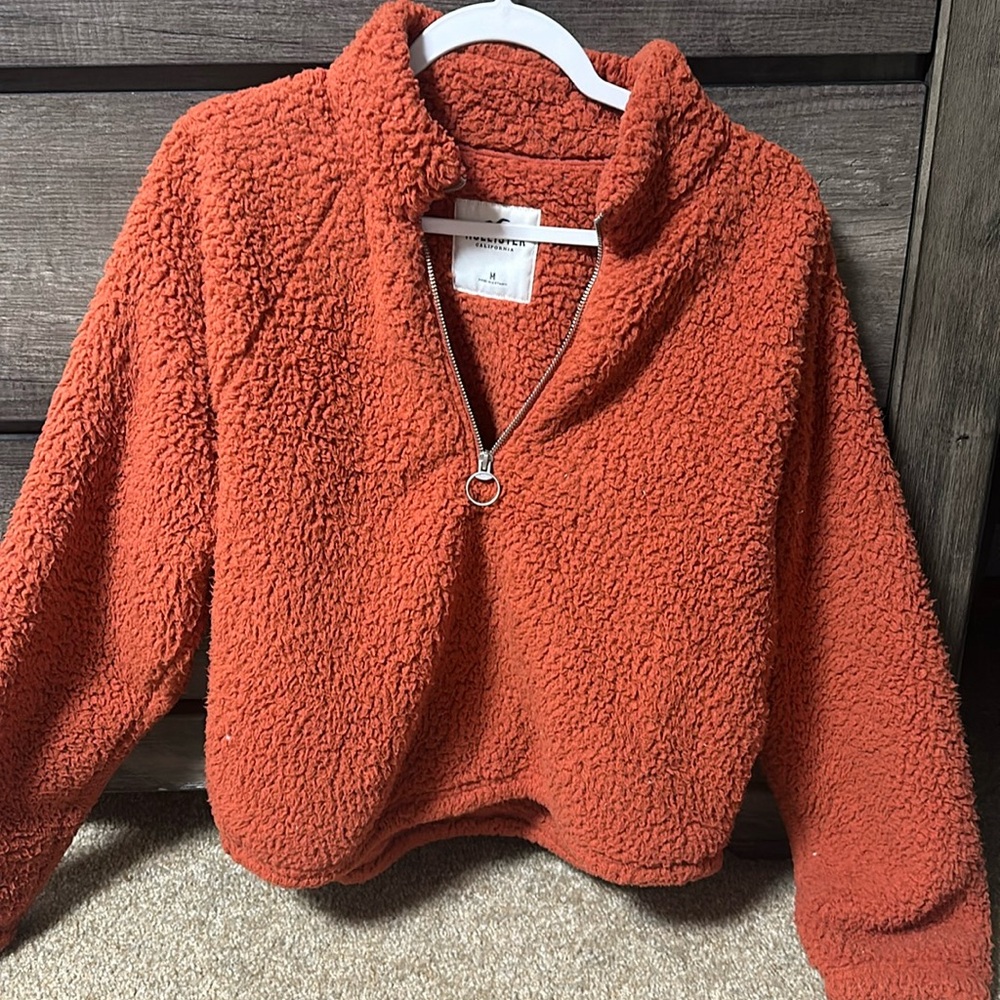 Hollister puffy jacket
